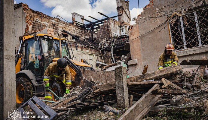 ​Співав гімн України, лежачи під завалами: поліція розповіла історію мужності з Харкова
