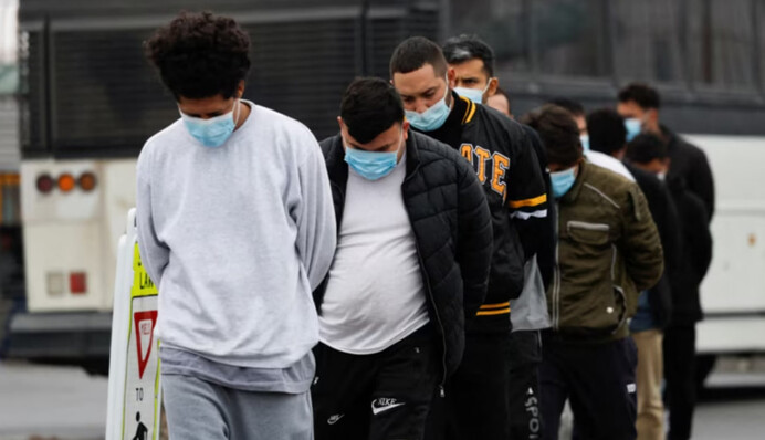 ​Косово согласилось временно принять депортированных из США