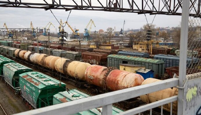 Повышение грузовых тарифов может спасти одну Укрзализныцю, но ударит по всему государственному бюджету – эксперт