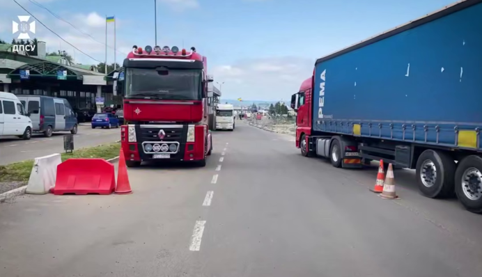 Летний наплыв: ГПСУ предупреждает о росте пассажиропотока на границе Львовщины