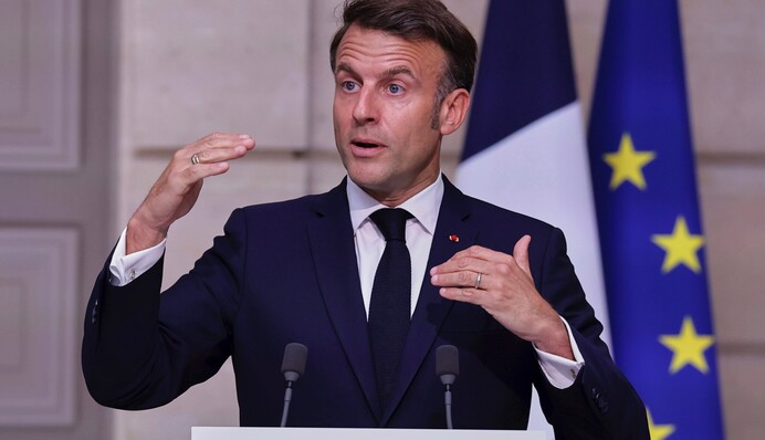 Макрон прибув з візитом до Гренландії