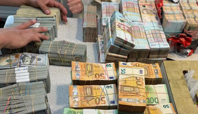 Привласнили 64 млн грн: в Україні посадовці наживались на закупівлях авто для армії