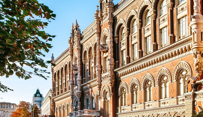 Експерт про валютні обмеження: умови не відповідають реаліям