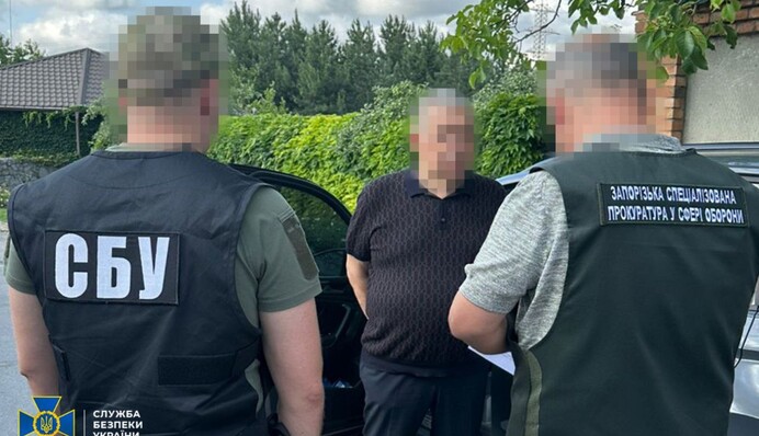 Один з вишів Запоріжжя продав майже 3 тисячі фейкових посвідчень аспірантів