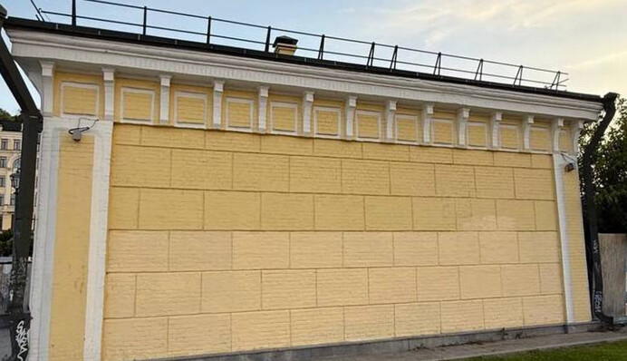 ​У Києві замалювали мурал з вбитою активісткою Катериною Гандзюк