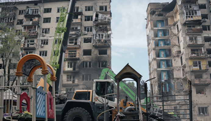 Ракетний удар РФ по Києву 17 червня: рятувальники продовжують шукати людей (ФОТО)