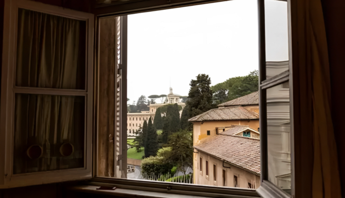 Військовозобов’язаний травмувався під час втечі з ТЦК на Харківщині — випав з третього поверху