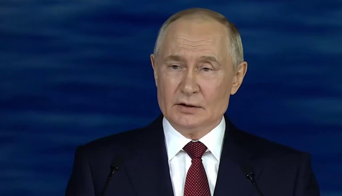 Путин против капитуляции Украины, однако, допустил "взятие Сум": новые заявления диктатора РФ