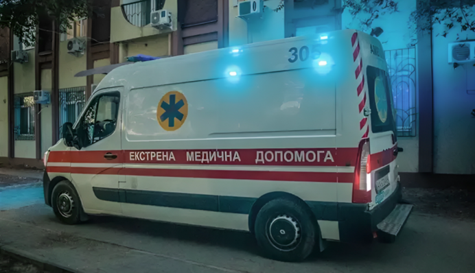 Россияне ударили «Ланцетом» по многоквартирным домам в Сумах – есть раненая и разрушения