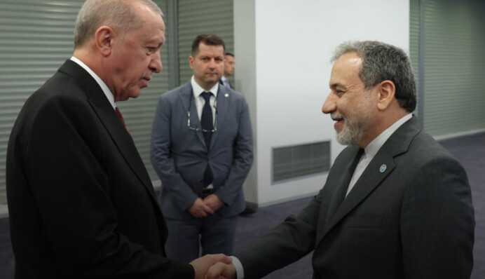 Турция готова способствовать возобновлению переговоров между Ираном и США