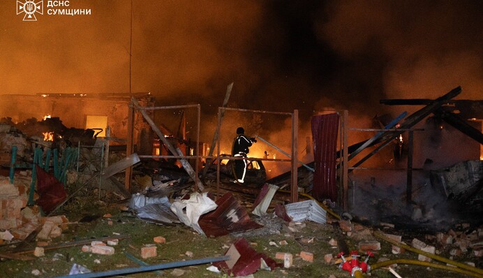 Ночная атака на Сумскую область: повреждены десятки домов, есть погибшие и раненые