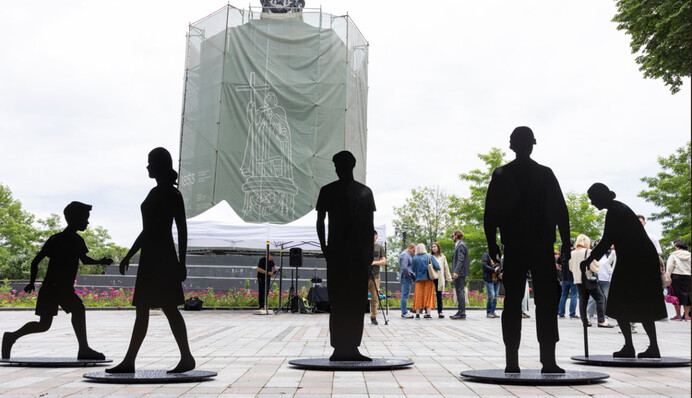 У Києві встановили інсталяцію присвячену зниклим безвісти: понад 70 тисяч людей досі не знайдені