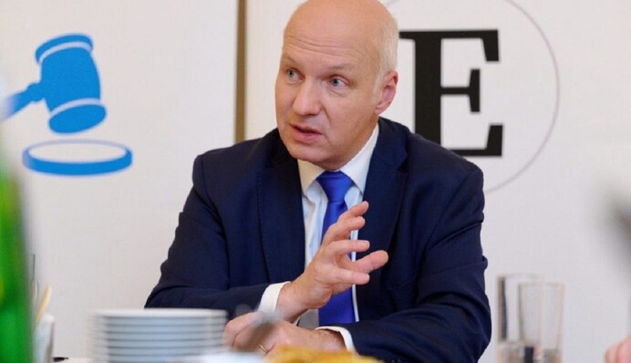 Голова оборонного комітету Сенату Чехії закликає Захід рішуче відреагувати на порушення прав людини на ТОТ