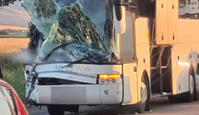 В Румынии произошло ДТП с участием автобуса с 60 украинцами: один человек погиб