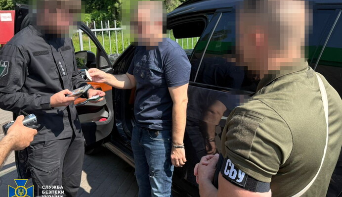 Ексчиновник Міноборони підозрюється у розкраданні 33 млн грн на закупівлях гвинтівок