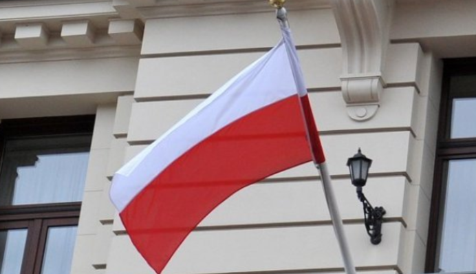 Под удар РФ попало посольство Польши в Киеве: МИД направил ноту протеста