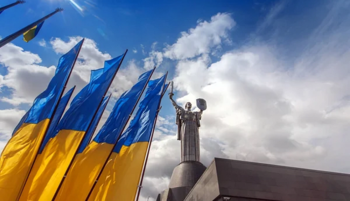 Політика Трампа зупинила пошук інвесторів для фонду відбудови України – Bloomberg