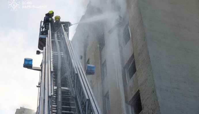 Російські безпілотники атакували будівлі ТЦК у Харкові та Запоріжжі
