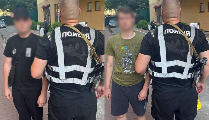 У Києві поліція затримала двох іноземців, які демонстрували свастику
