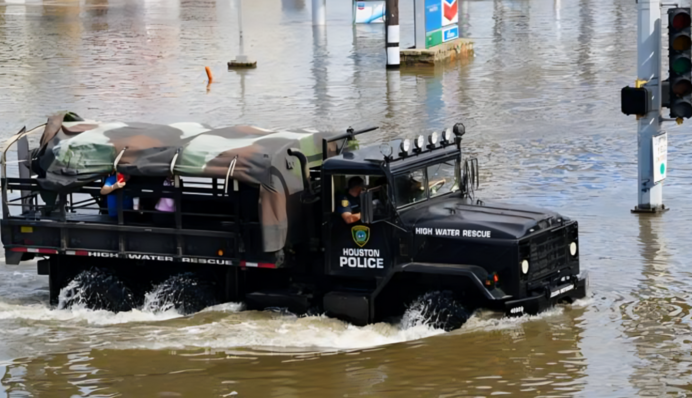 У США кількість жертв повені перевищила сто осіб