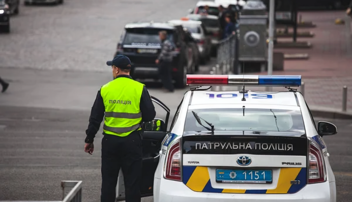 Чиновник КГГА переплатил 4,8 млн грн за генераторы для Пунктов несокрушимости – полиция