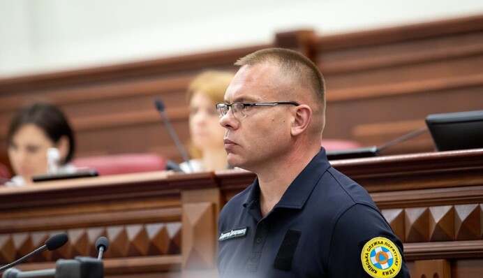 Четверта підозра: директор департаменту КМДА Ткачука звинувачують у закупівлі генераторів за завищеними цінами