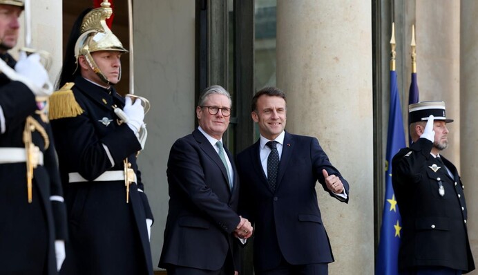 Стармер і Макрон готують ядерну коаліцію: як зміниться оборона Європи