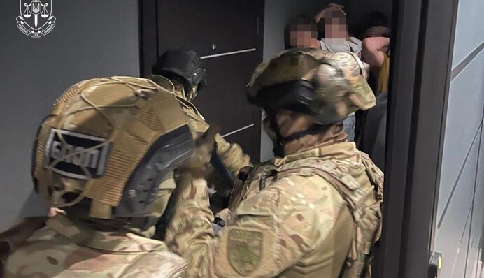 На Дніпропетровщині викрили шахрайську мережу з надання фінансових послуг