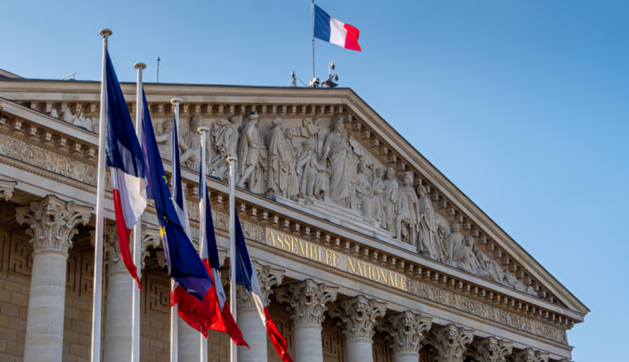 Франция увеличит оборонный бюджет из-за угрозы со стороны России