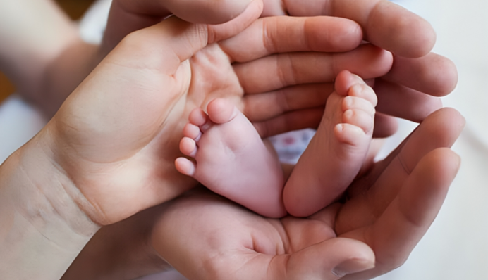 Уряд схвалив законопроєкт про нову систему допомоги родинам із дітьми — деталі