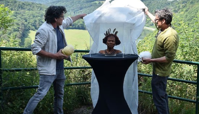 Ученые реконструировали лицо женщины, жившей в Бельгии 10,5 тысячи лет назад