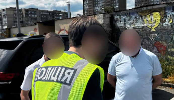 Керівник ШЕУ Деснянського району Києва отримав підозру: подробиці