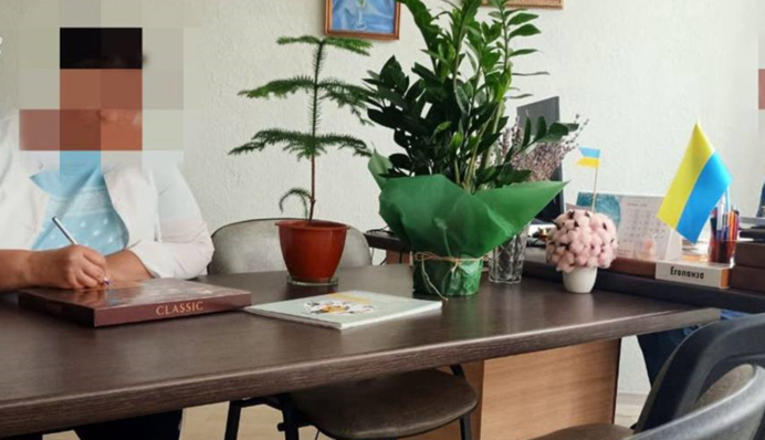 Розкрадання мільйонів на ліках: на причетність до схеми перевіряють посадовців НСЗУ та МОЗ