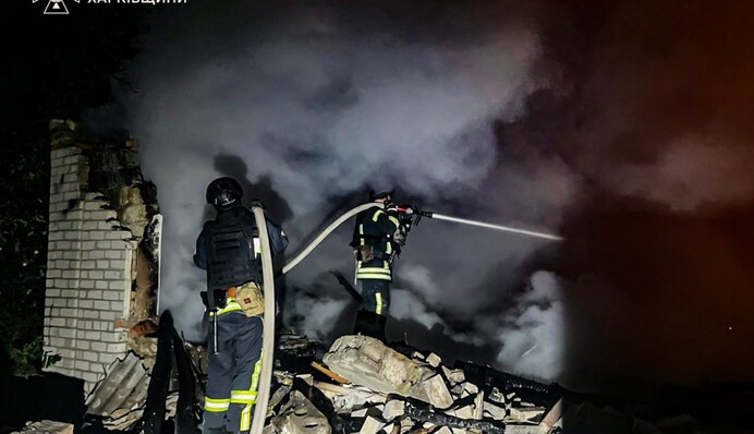 Харківщина під атакою БпЛА: горіли будинки, постраждала жінка