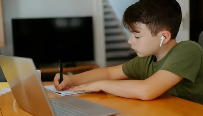 Приказ о дистанционном обучении могут отменить? Что известно