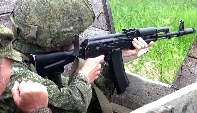 На Чернігівщині курсант влаштував стрілянину з автомата, загинули військові