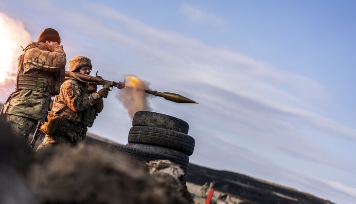 Украина предлагает иностранным производителям оружия посылать его для испытания в войне