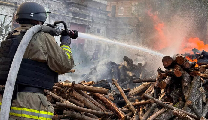 Армія РФ обстріляла дронами Шостку, в місті є руйнування