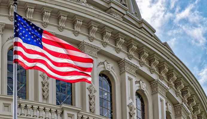 Нижняя палата Конгресса США продлила военную помощь для Украины