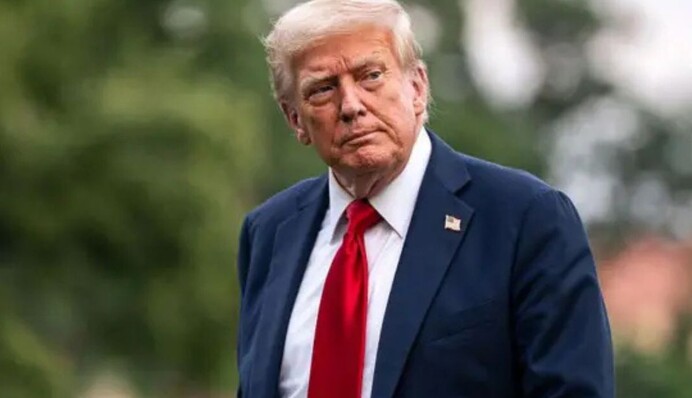 Трамп просит Сенат отменить каникулы