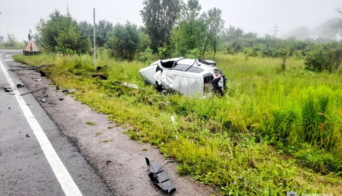 На Рівненщині зіткнулися дві автівки: загинули троє людей