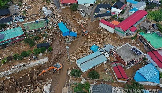 У Південній Кореї внаслідок зсуву грунту загинуло 17 людей