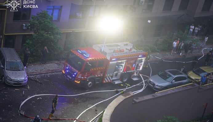 "Маємо продовжувати масштабування перехоплювачів": Зеленський про комбіновану нічну атаку