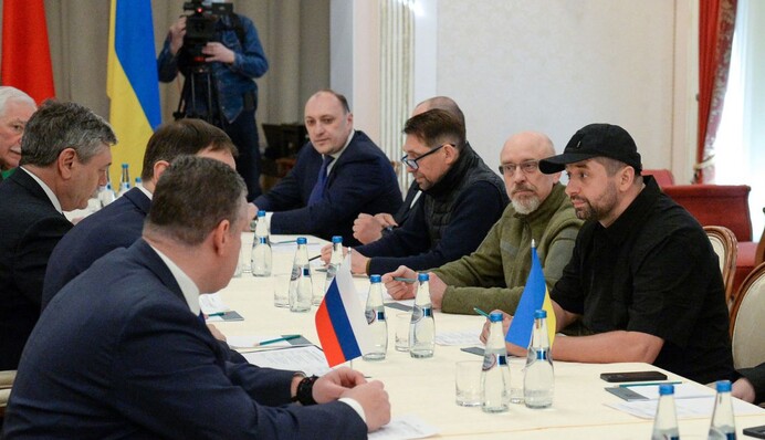 У Кремлі вигадали чергову відмазку, чому Путін не зустрінеться із Зеленським