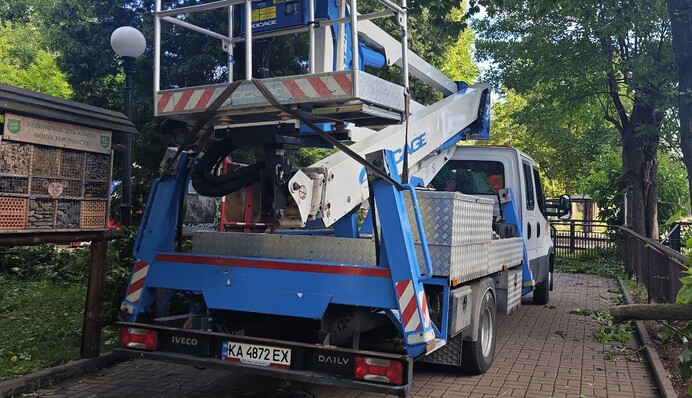 Через негоду постраждав київський зоопарк