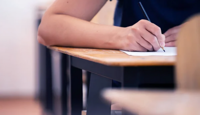 Росіяни шукають проукраїнських студентів в окупованих вишах