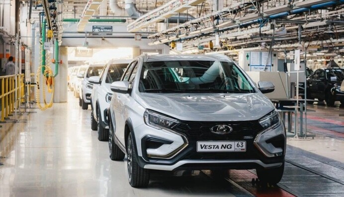 Через кризу російський АвтоВАЗ готується перейти на чотириденний робочий тиждень – ЦПД