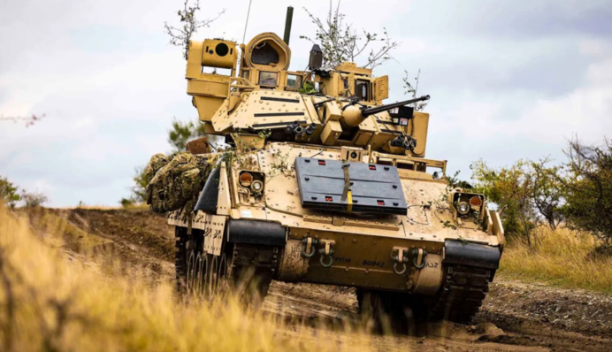 Військова допомога ЗСУ: Міноборони США оголосило контракт на ремонт БМП Bradley