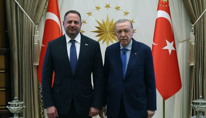 Потреба зустрічі Зеленського, Путіна та Трампа: Єрмак розкрив деталі розмови з Ердоганом