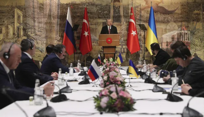 Третій раунд переговорів України та Росії у Стамбулі: всі подробиці